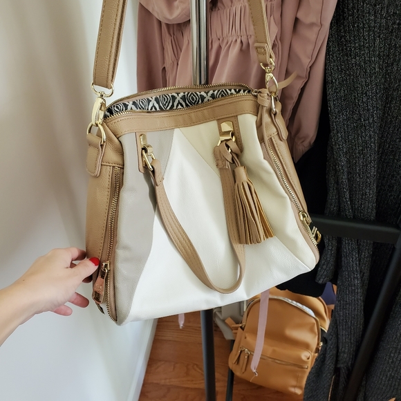 PURSE - Picture 2 of 3